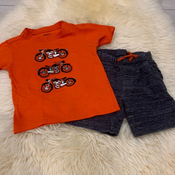 Pekkle Orange Motorcycle T-Shirt and Gray Shorts in 24M - Picture 1 of 8